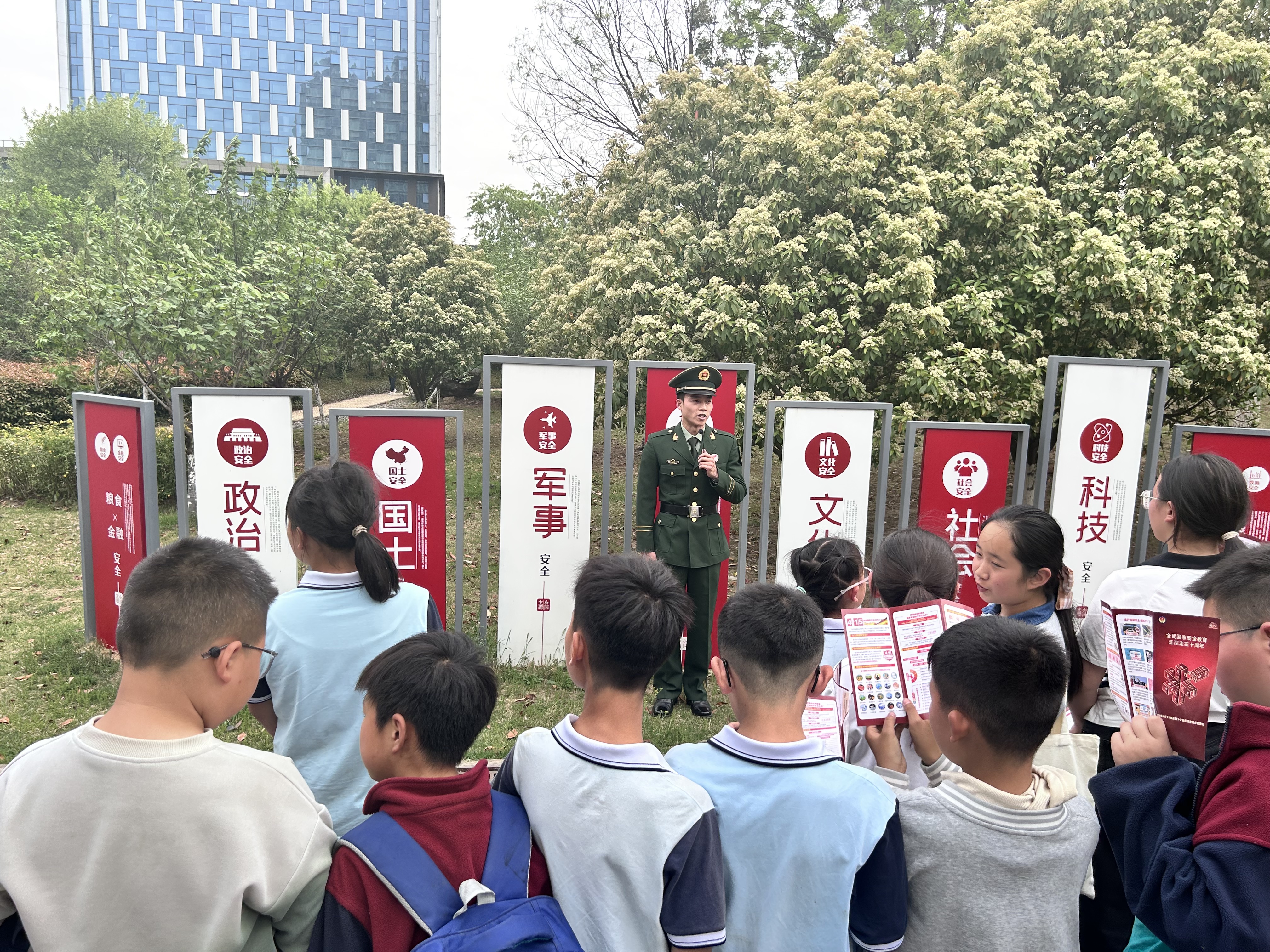 退役学生分享.jpg